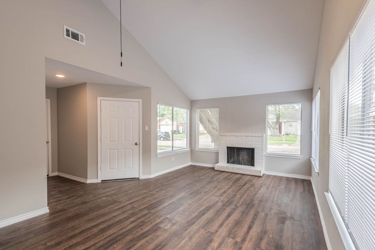 7522 Pepperbrook Dr - Photo 5 of 18