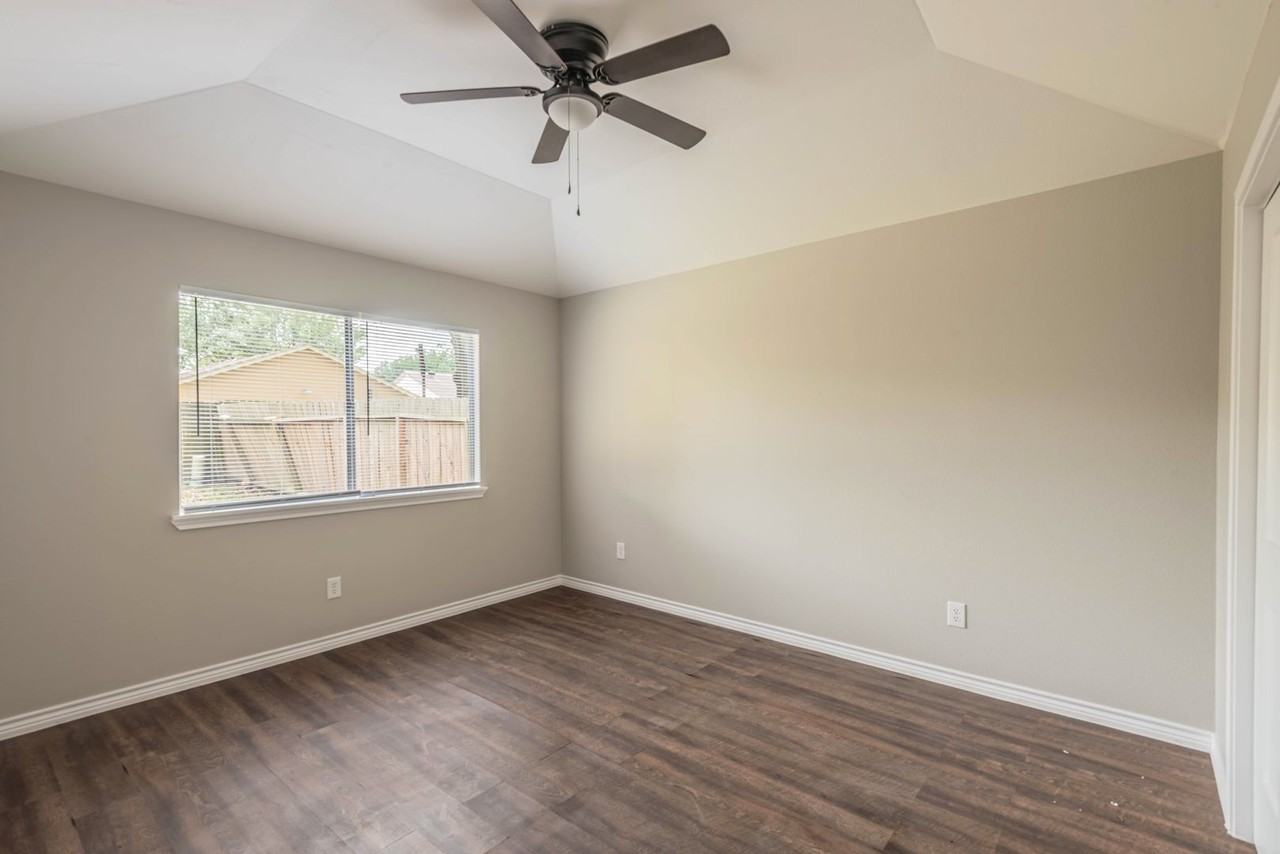 7522 Pepperbrook Dr - Photo 7 of 18
