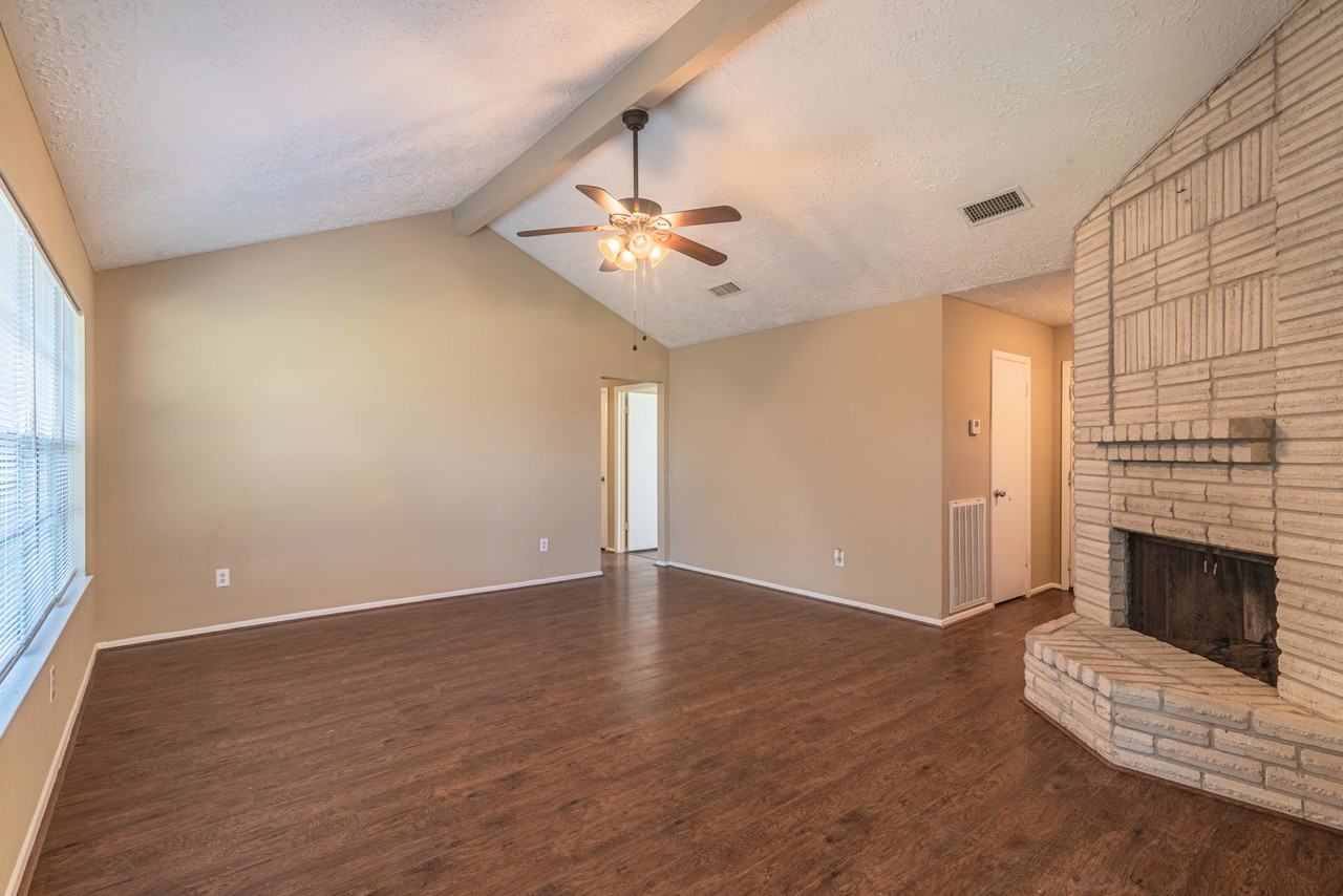 14210 Galvani Dr - Photo 3 of 17