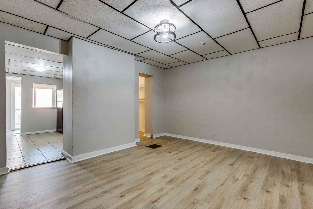 1202 Woodland Ave - Photo 4 of 31
