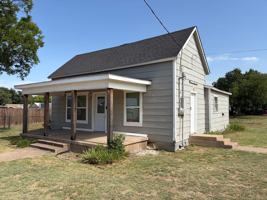 featured image of 1341 S 16th St