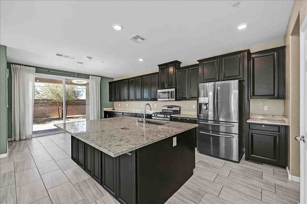 1106 Langston Ranch Ave - Photo 7 of 35