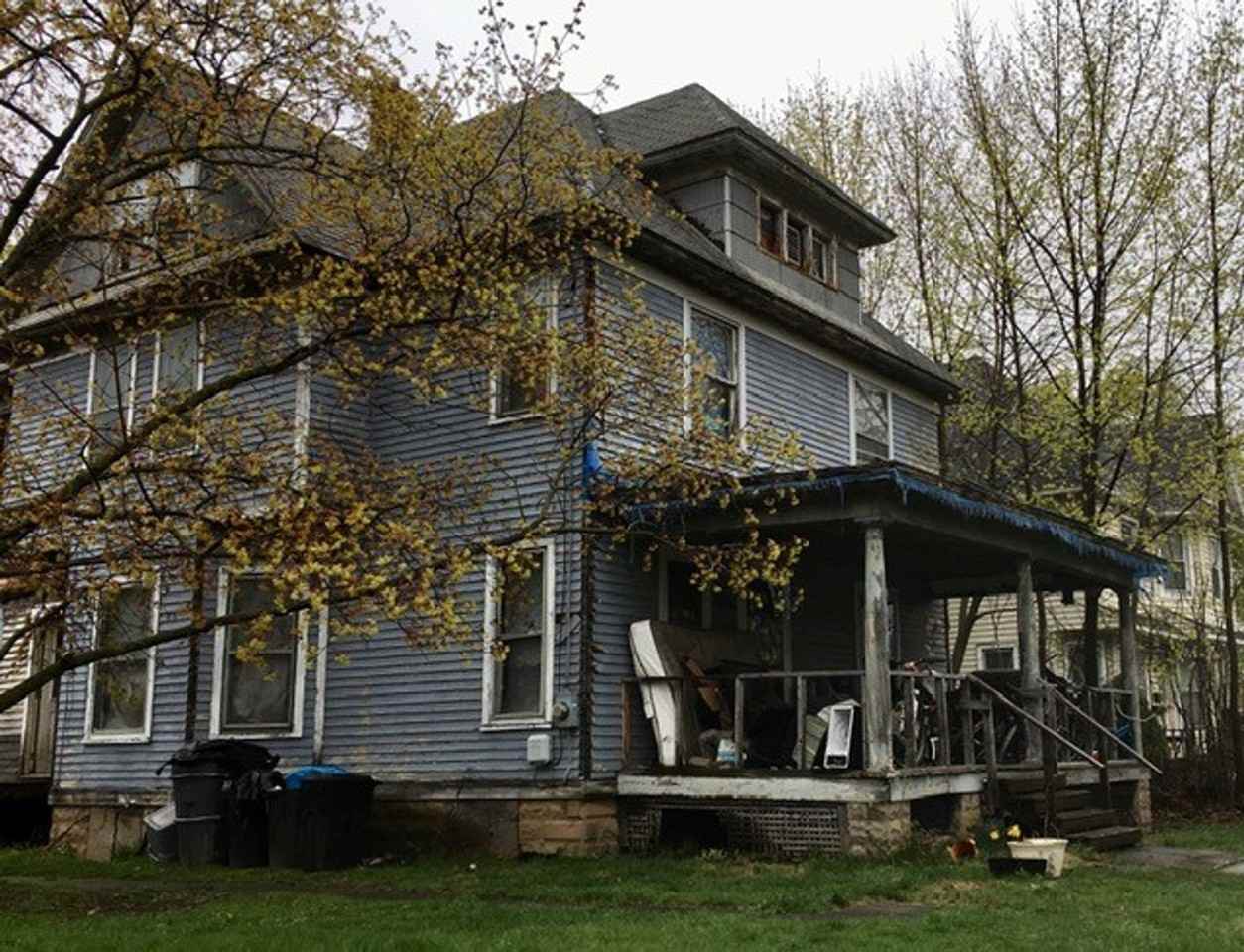 1004 N Main St - Photo 3 of 3