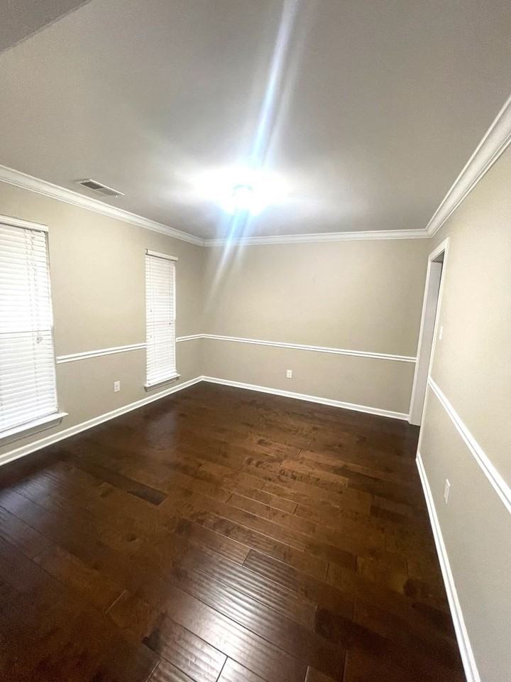 9456 Club Walk Ct - Photo 3 of 21