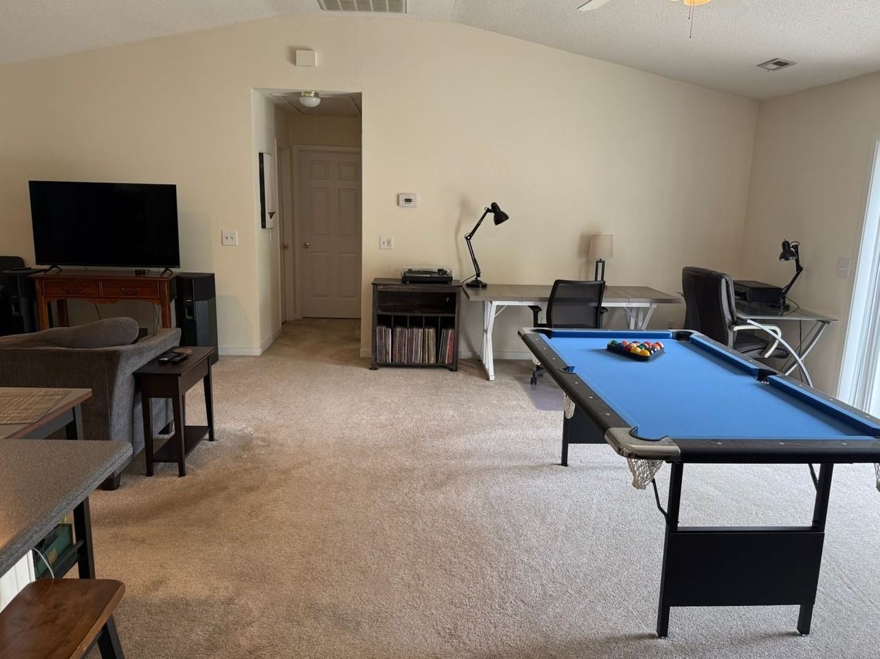 311 Smugglers Ct - Photo 4 of 9