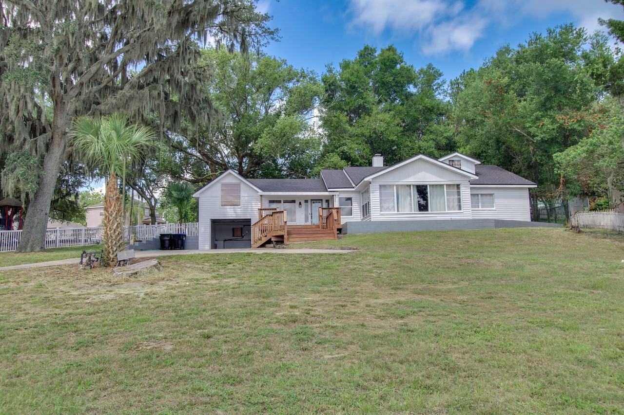 8875 Lake Florence Blvd - Photo 2 of 33