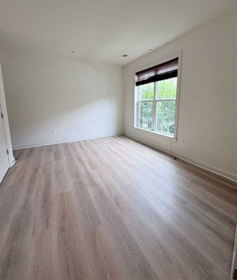 121 Autumn View Dr - Photo 4 of 48