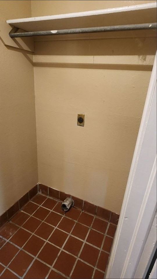 312 N Wilson Ave #C - Photo 6 of 9
