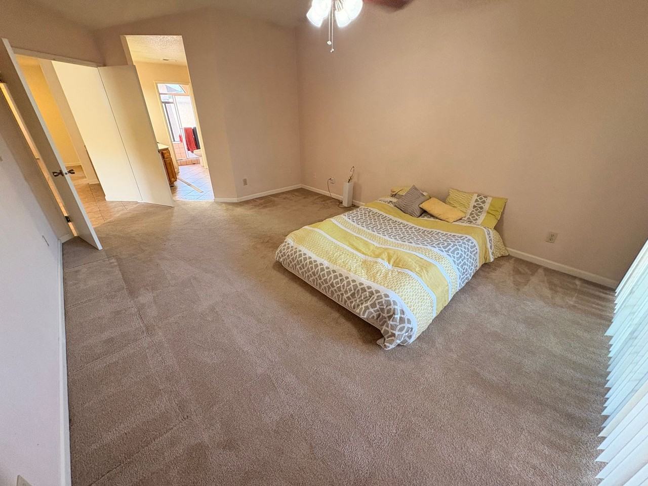 2131 N Tracy St - Photo 6 of 13