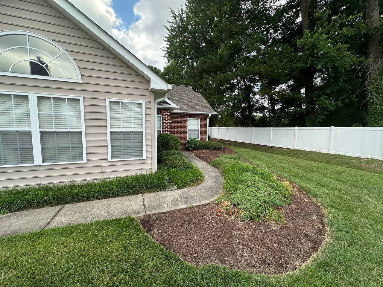 103 Hautz Way - Photo 2 of 18
