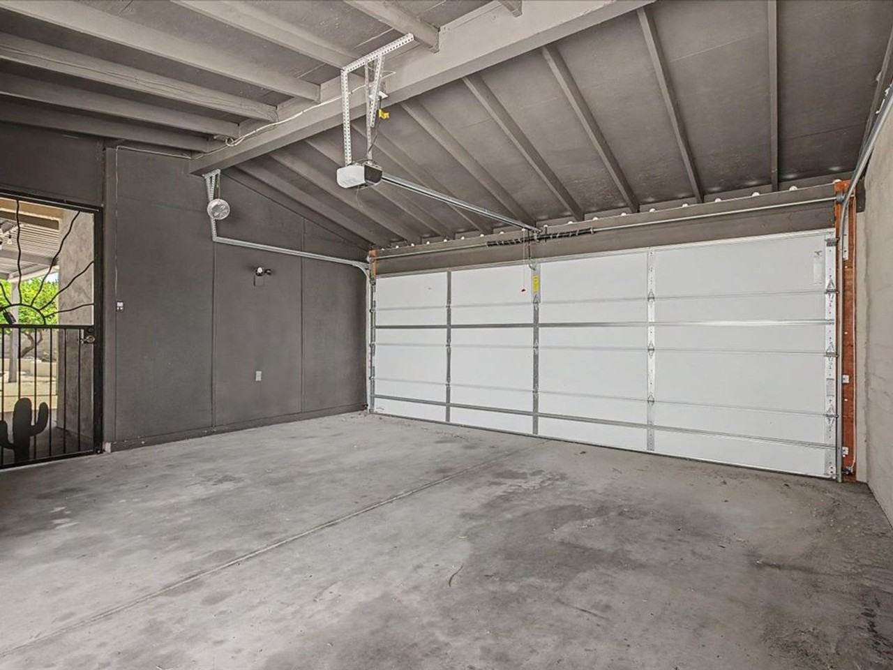 5277 N Tigua Dr - Photo 4 of 27