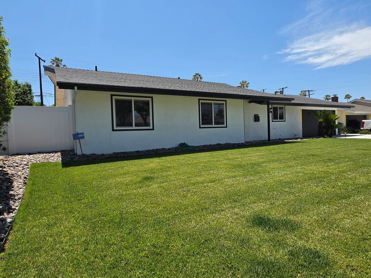 920 Coronado Dr - Photo 2 of 24