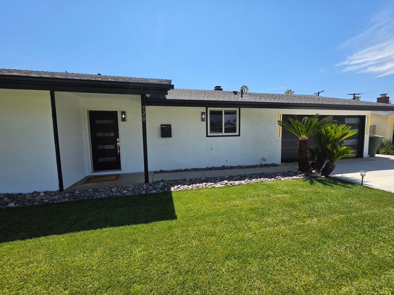 920 Coronado Dr - Photo 3 of 24