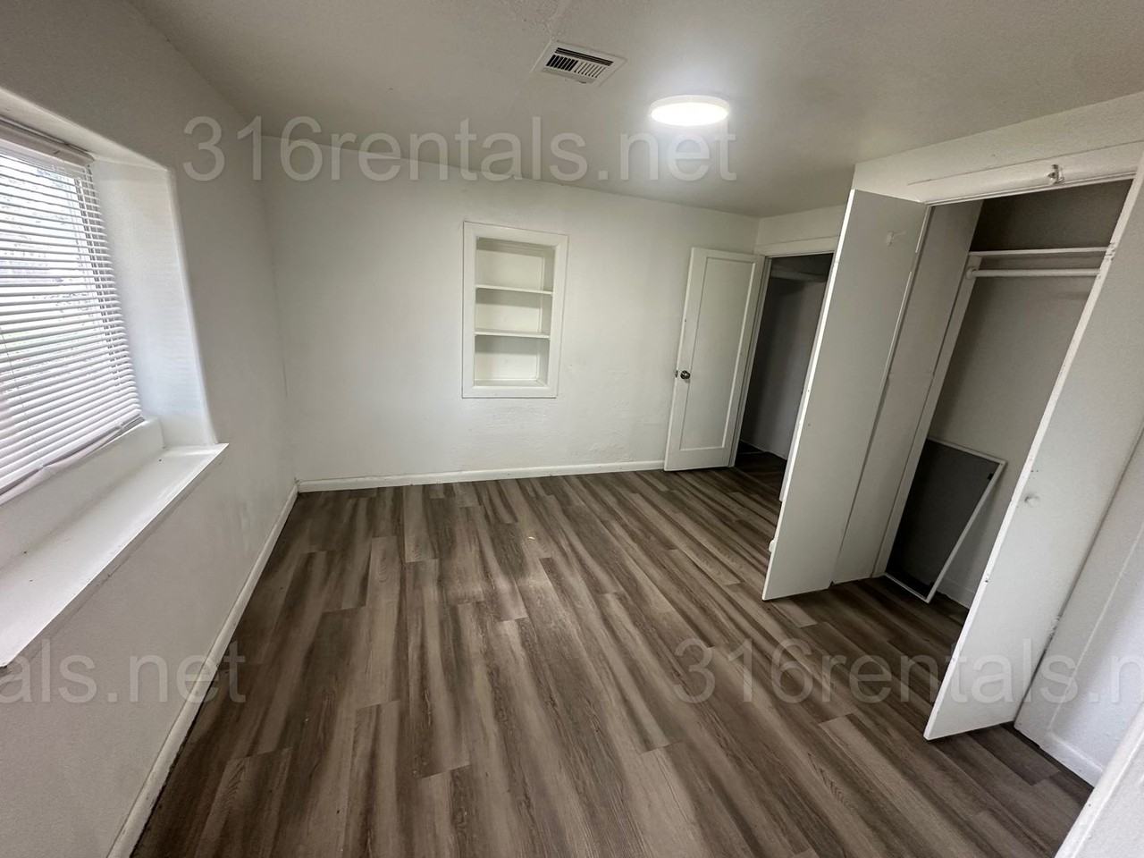 1801 S Glenn St - Photo 5 of 11