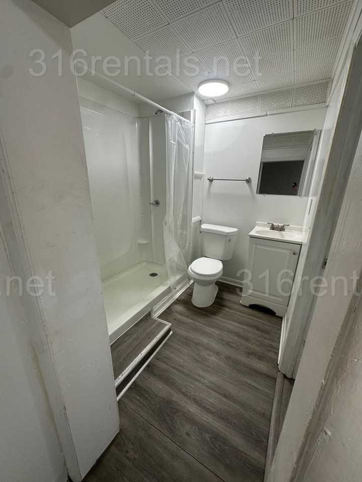 1801 S Glenn St - Photo 7 of 11