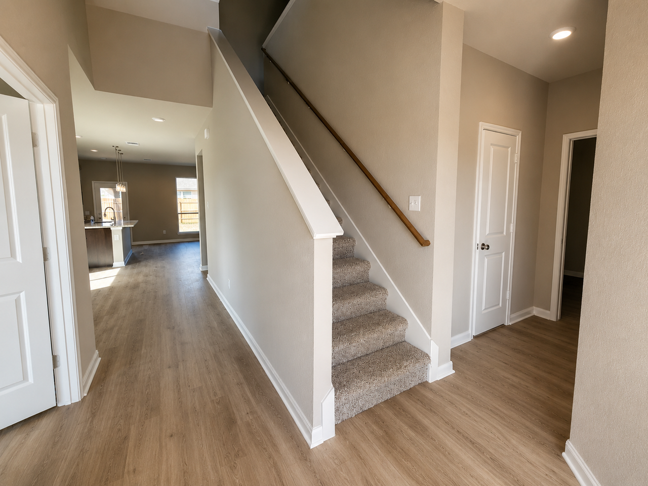 9509 Caemlyn Cv - Photo 2 of 20