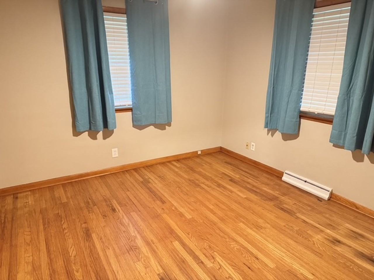 1311 Towanda Ave - Photo 4 of 14