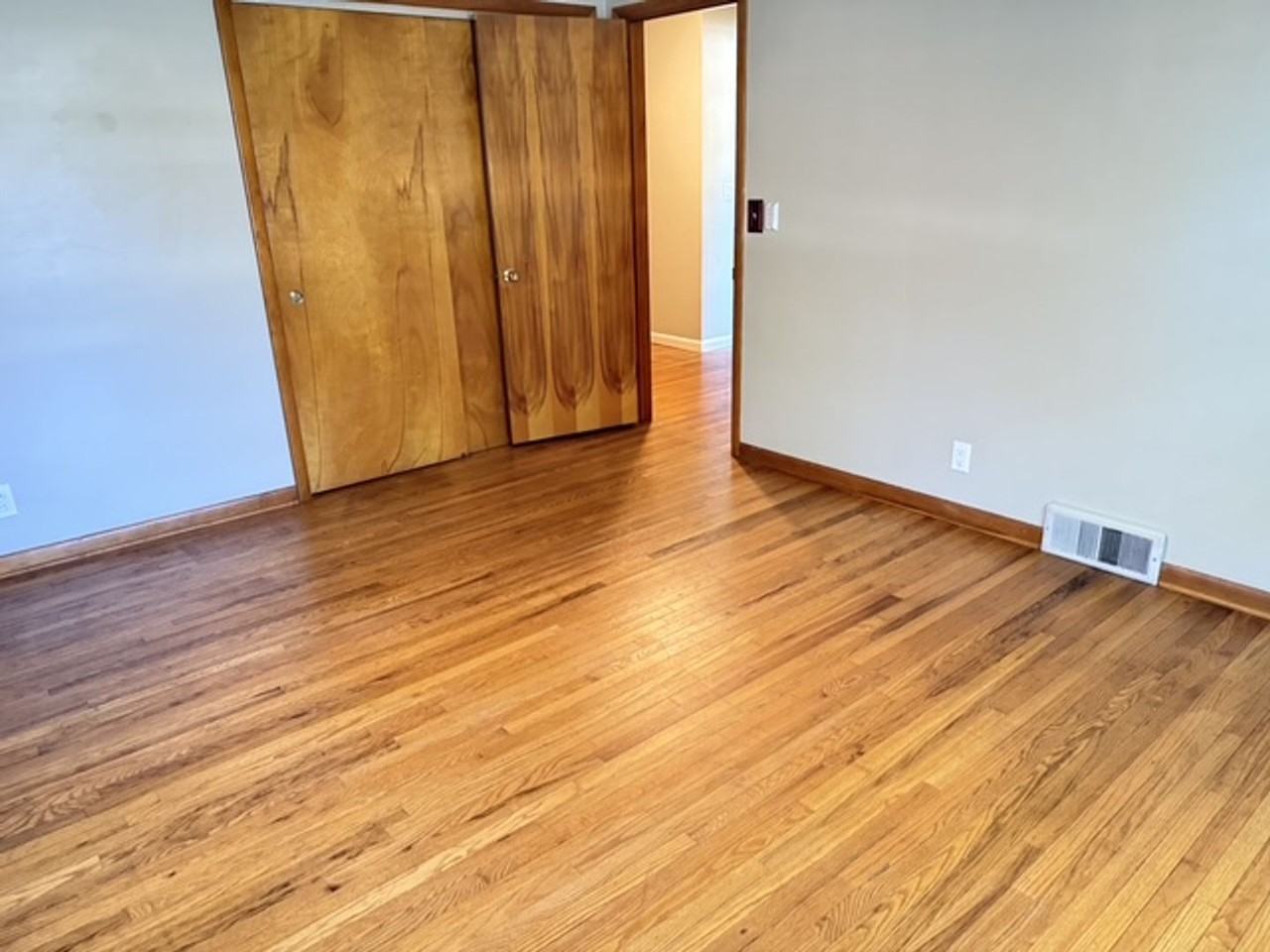 1311 Towanda Ave - Photo 6 of 14