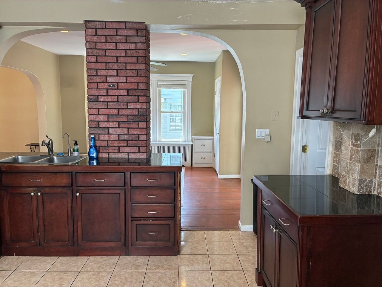 51 Nesbit Ave - Photo 4 of 11