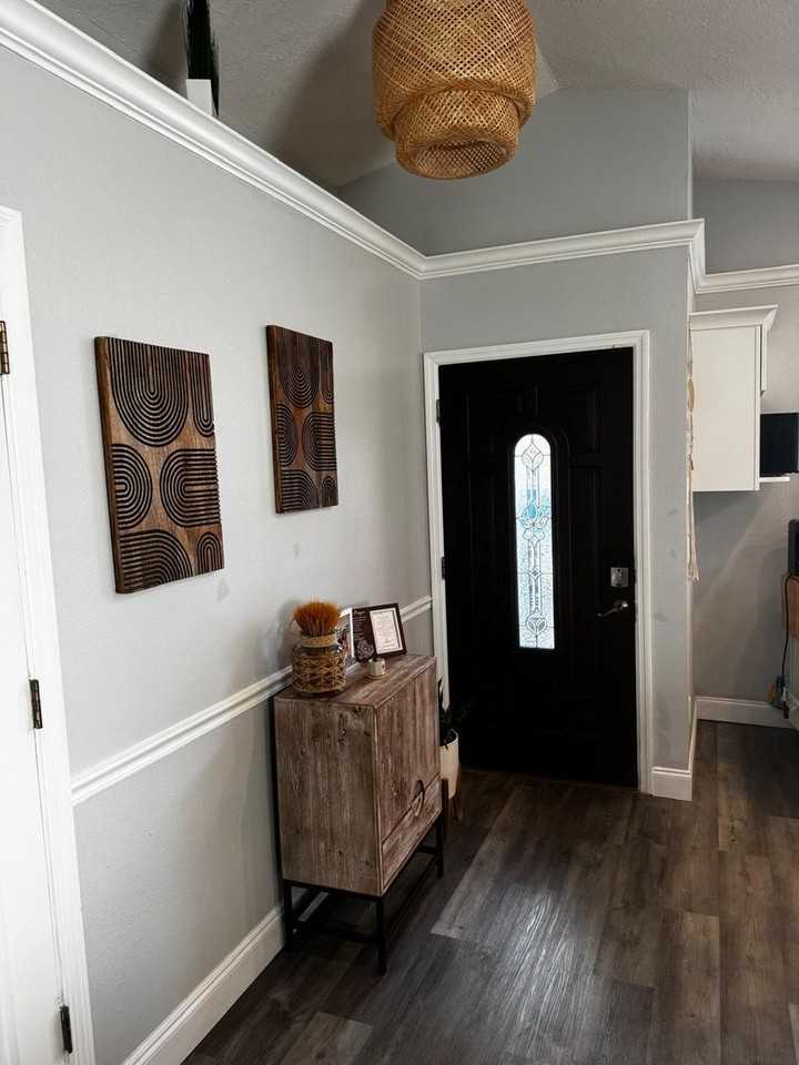 18561 3rd Ave - Photo 2 of 17