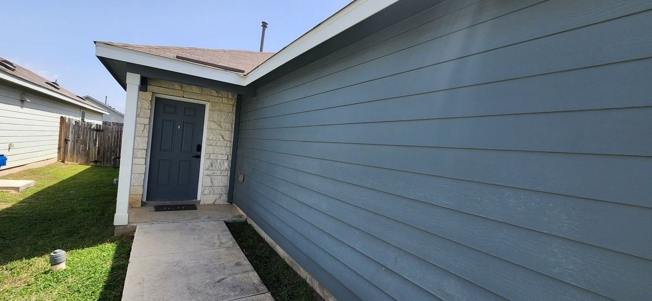 4538 Zoe Pass - Photo 2 of 20