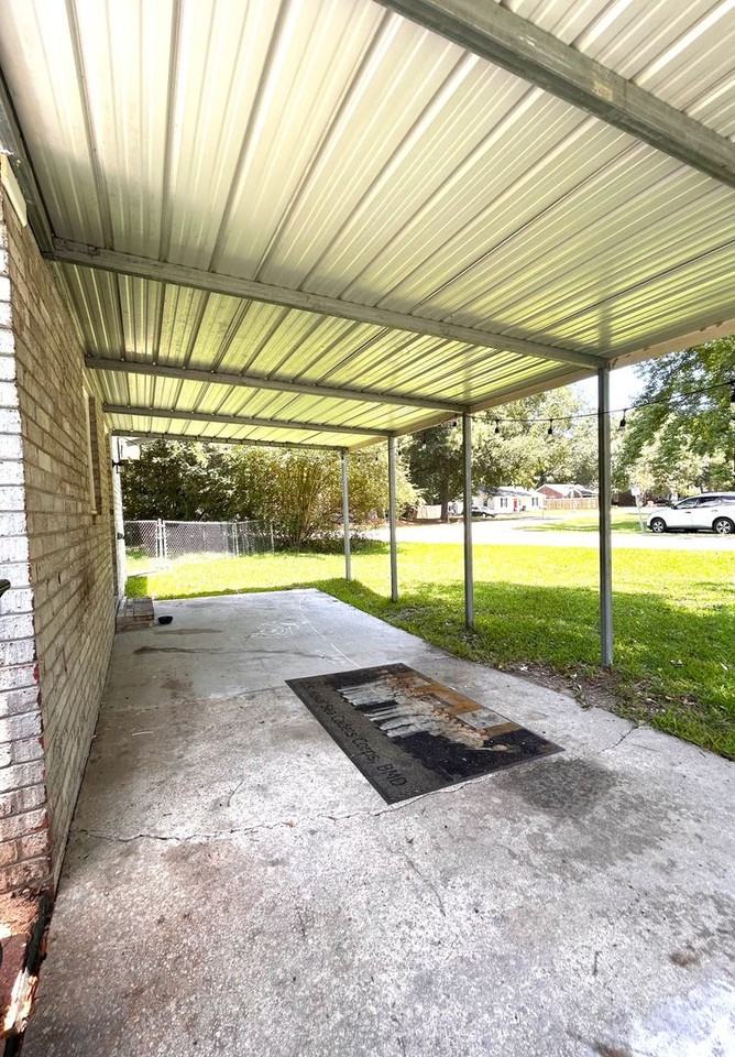 401 Bluebell Ave - Photo 2 of 34