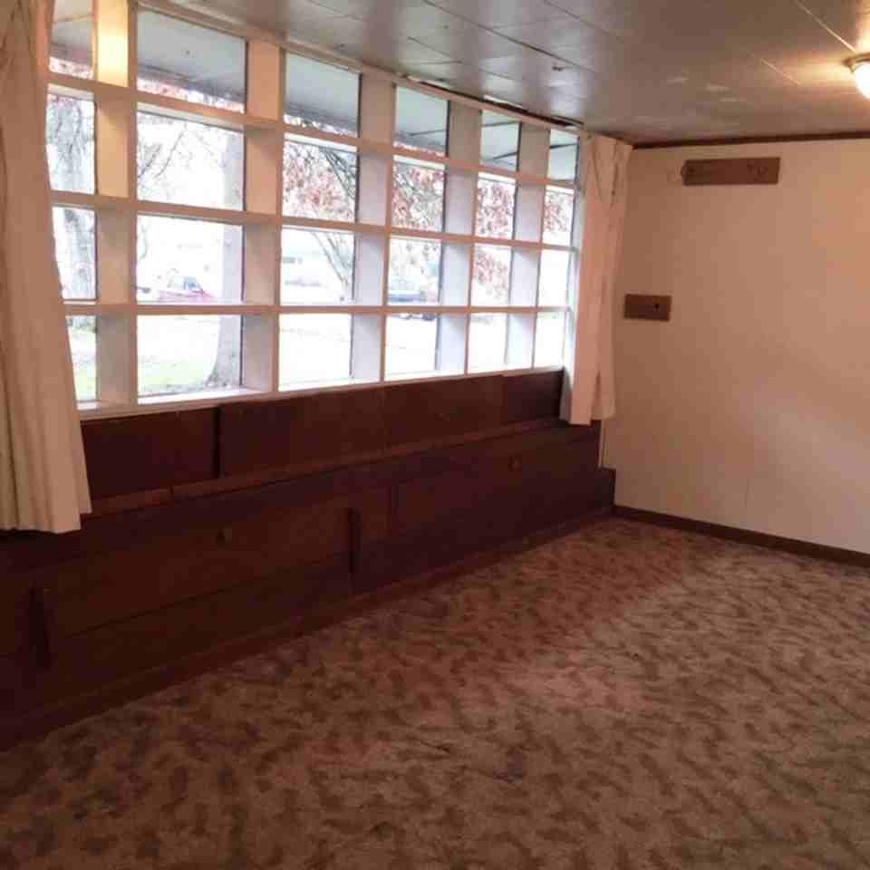 2815 Ferry St - Photo 3 of 17