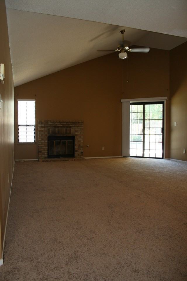 13004 Hillary Way - Photo 3 of 17