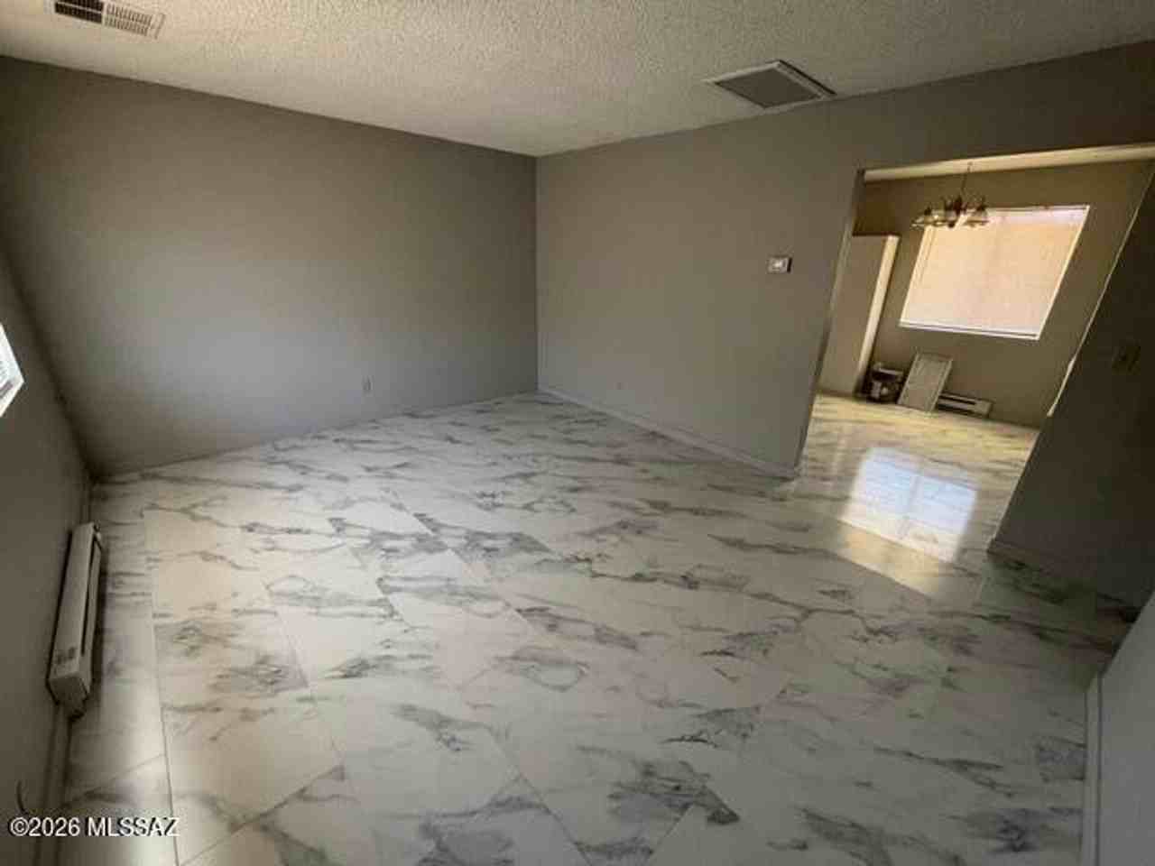 2757/2759 N. Fair Oaks Ave - Photo 3 of 9