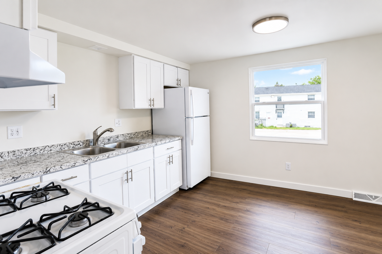 Coachlight Village - Photo 3 of 13
