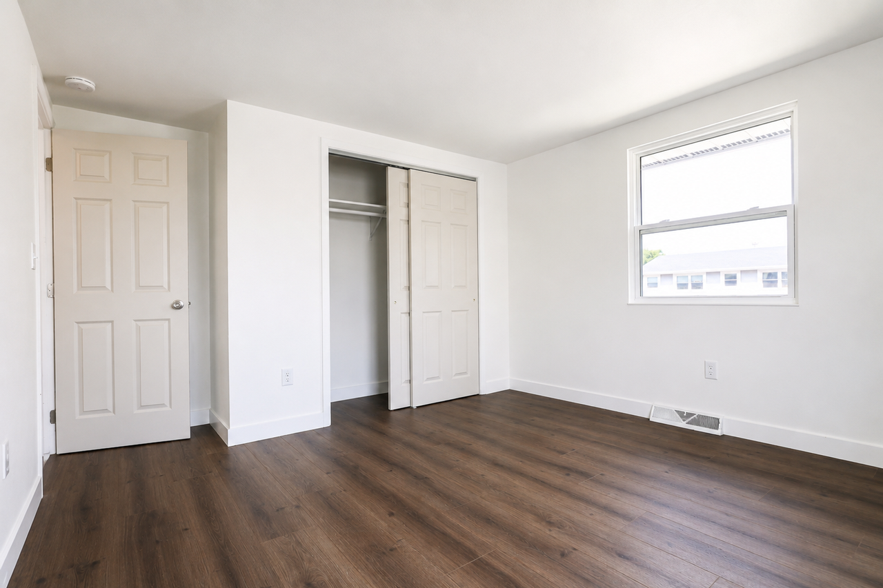 Coachlight Village - Photo 6 of 13