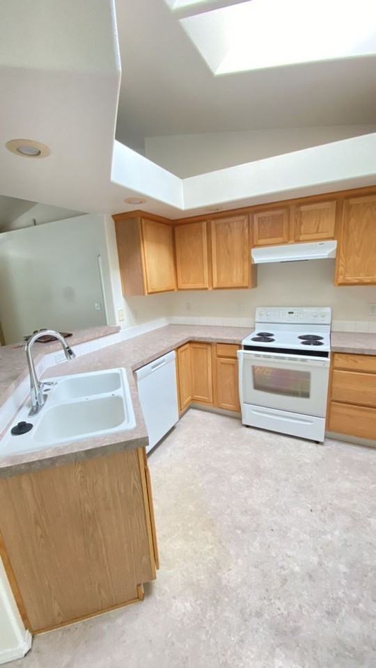 16702 Sadie Ave - Photo 4 of 20
