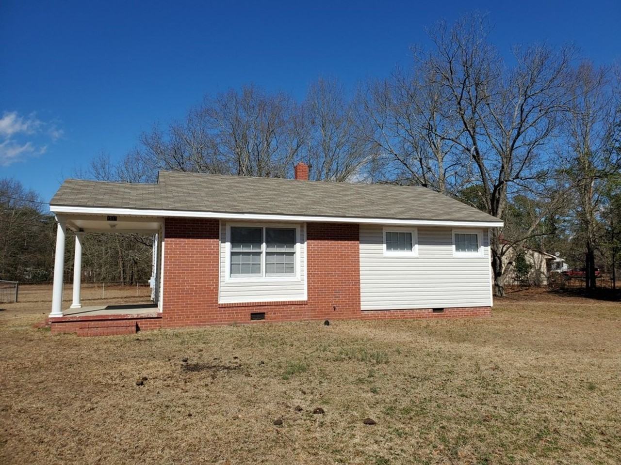 1511 Converse Ave - Photo 2 of 11