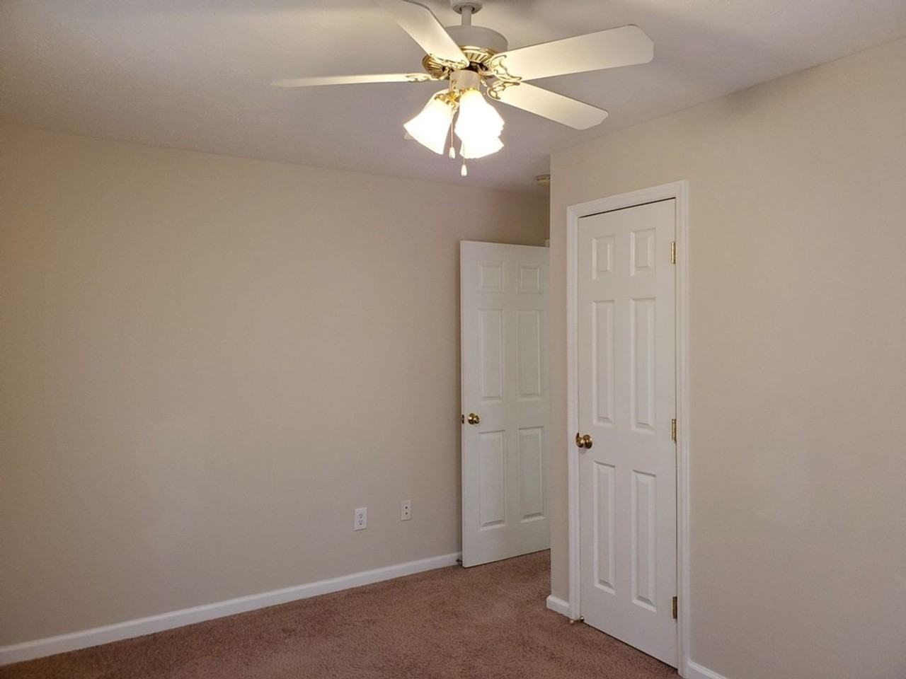 1511 Converse Ave - Photo 4 of 11