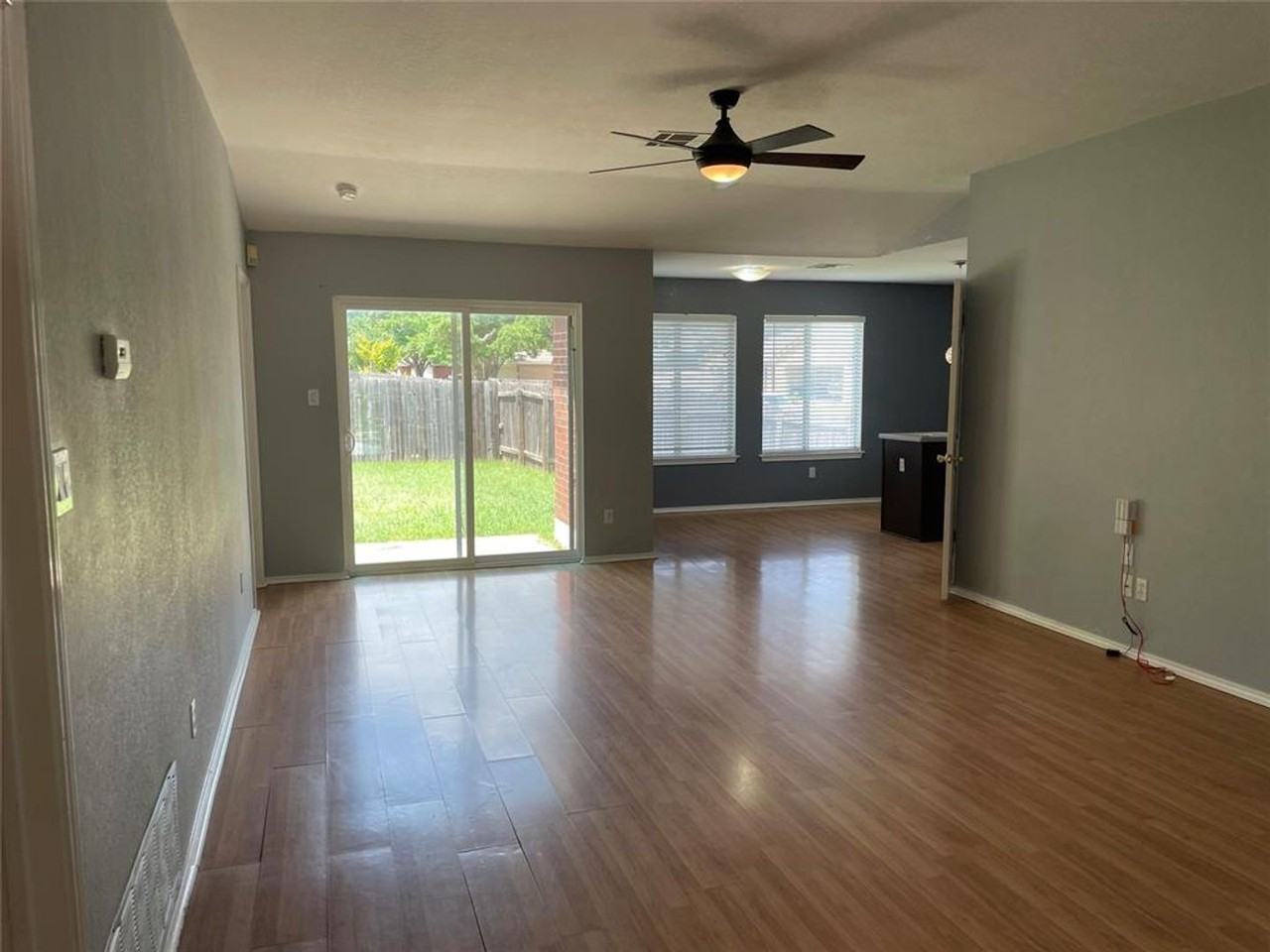 2501 Willow Way - Photo 3 of 22