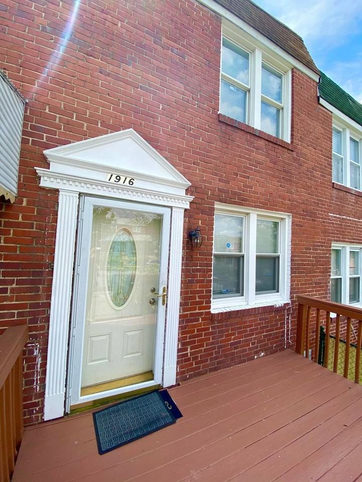 1916 Harman Ave - Photo 2 of 19
