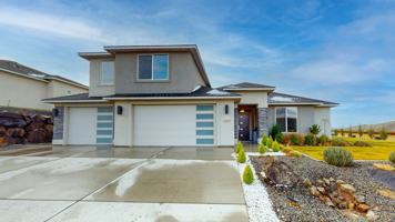 featured image of 2607 Falcon Ln