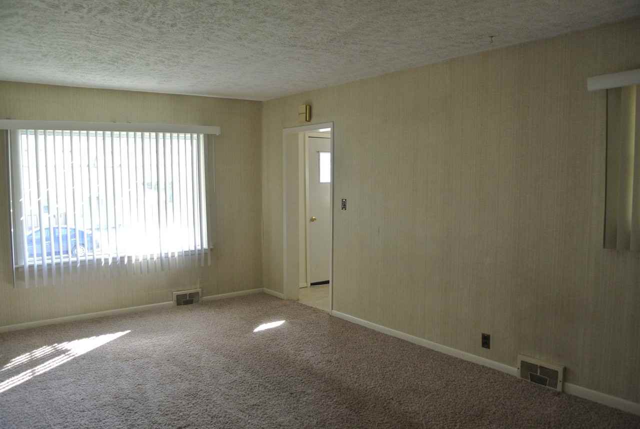812 Park St - Photo 5 of 14