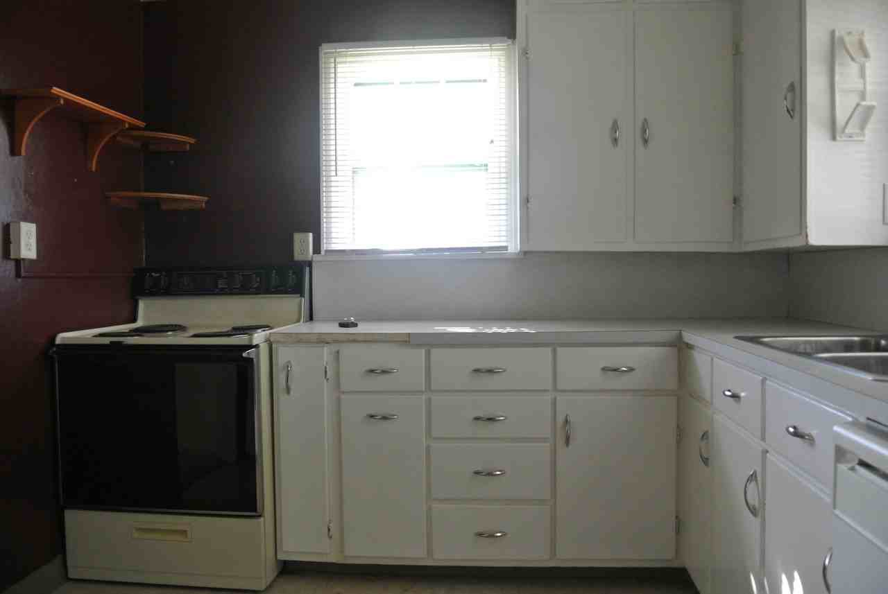812 Park St - Photo 7 of 14