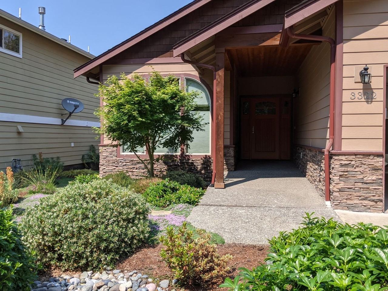 3322 Bristol Way - Photo 2 of 22