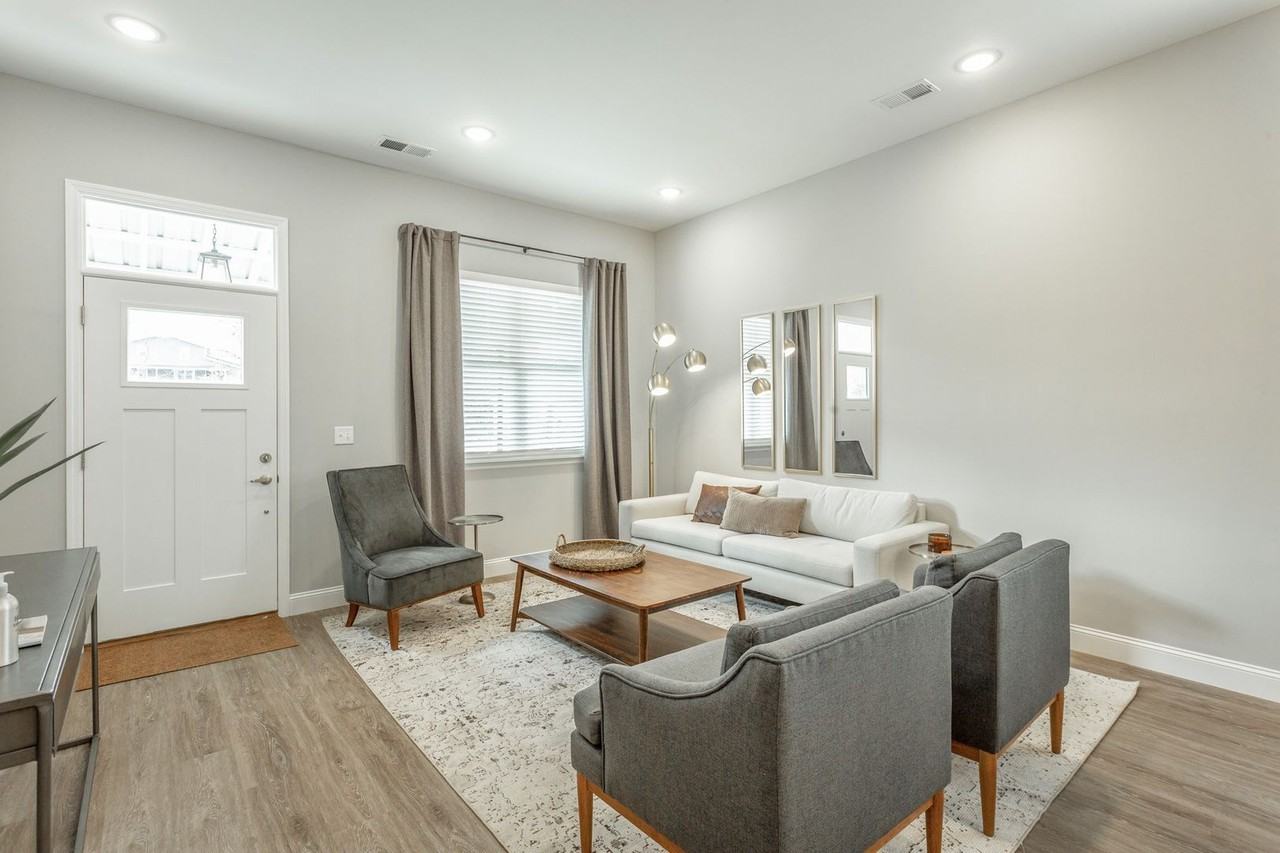 594 Strong Ave - Photo 5 of 50