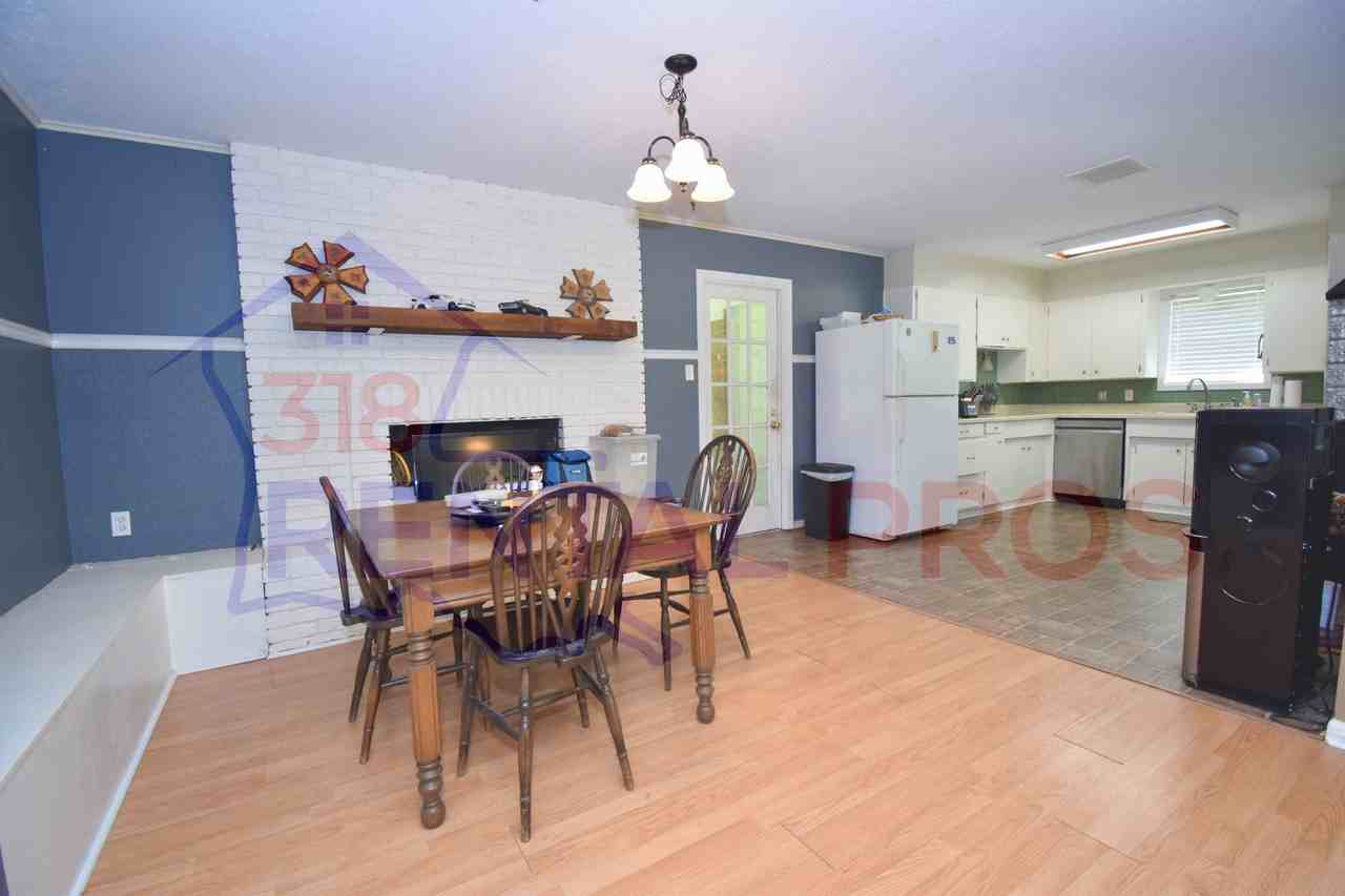 1201 Greenwood Dr - Photo 5 of 16