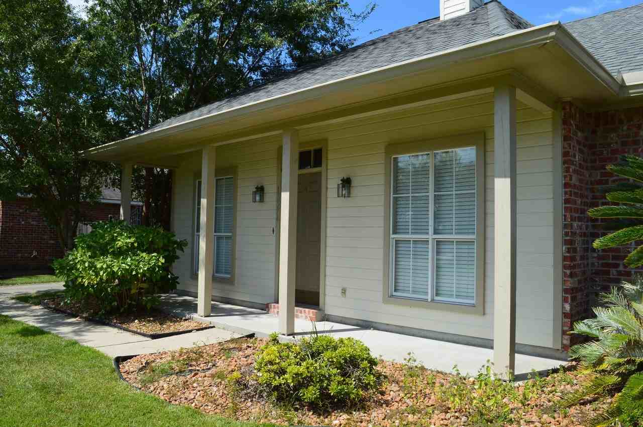 18574 Lake Iris Ave - Photo 4 of 14