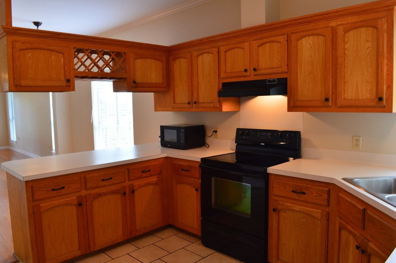 18574 Lake Iris Ave - Photo 7 of 13