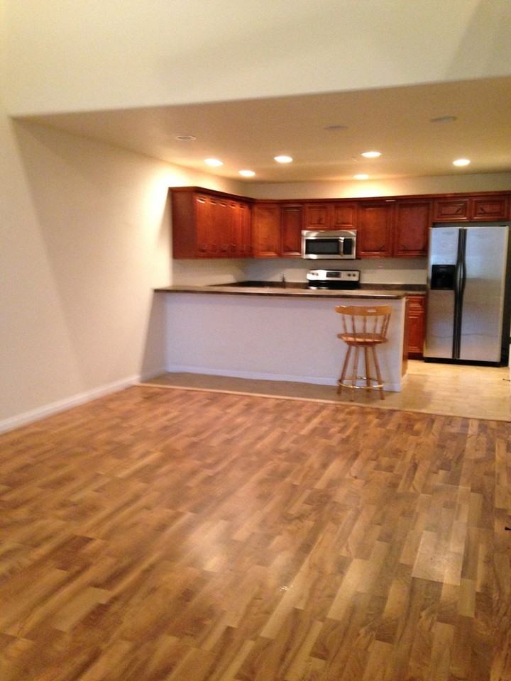 1000 Lakewood Dr - Photo 5 of 12