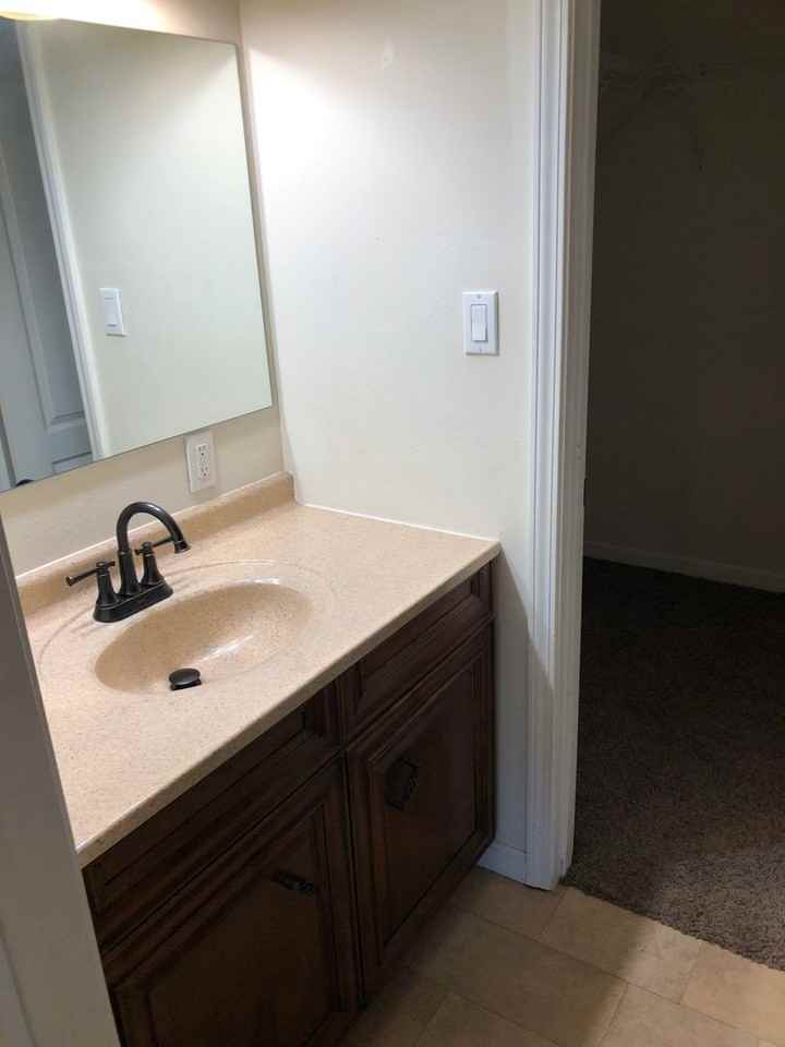 1000 Lakewood Dr - Photo 4 of 13