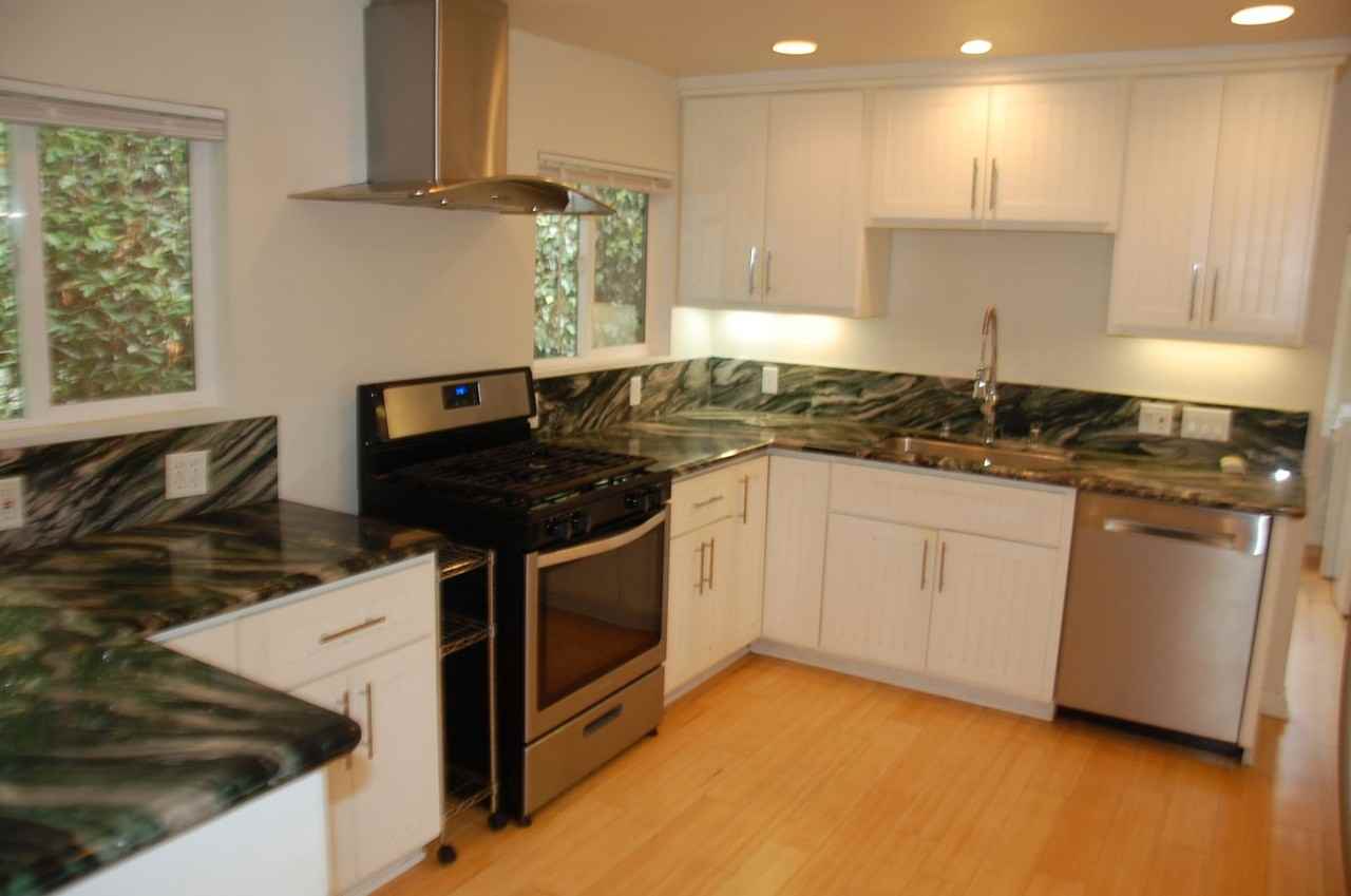 1324 Punta Gorda St - Photo 5 of 19
