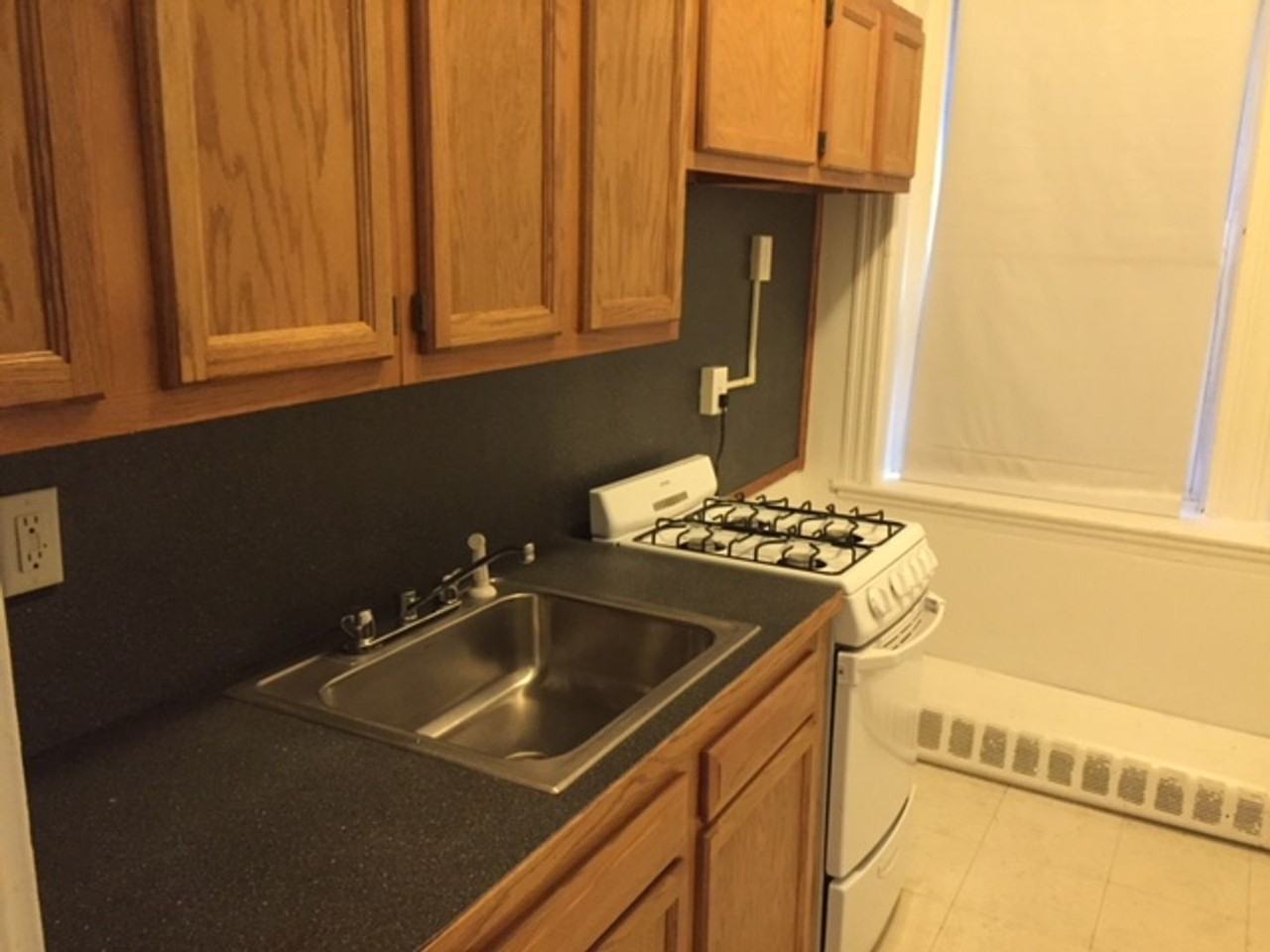 1683 Commonwealth Ave - Photo 5 of 15