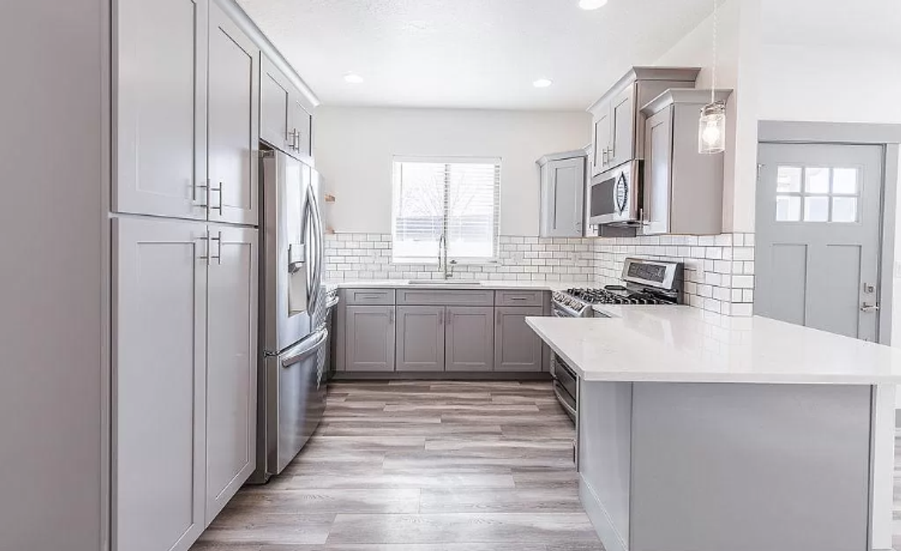 646 S Tylee Way - Photo 6 of 28