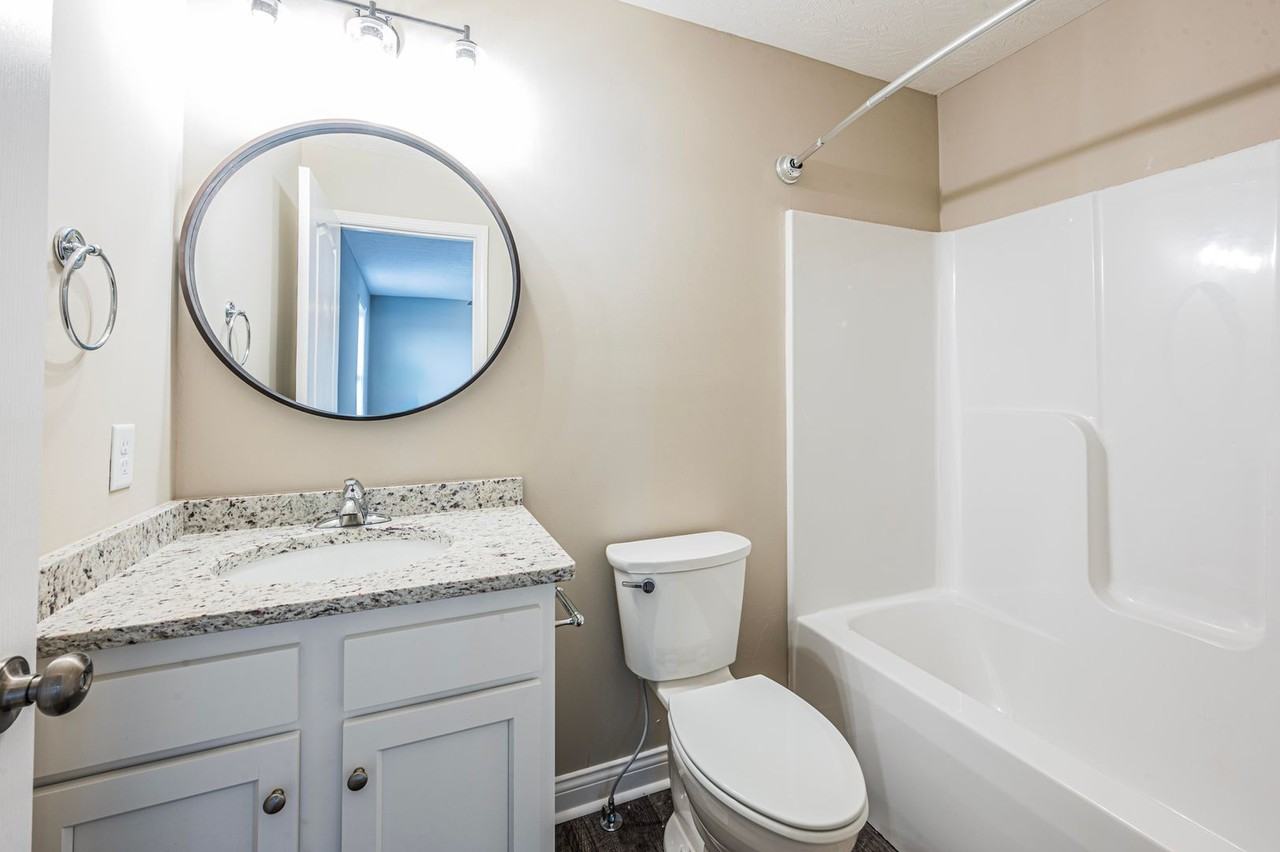 131 Audley Ct - Photo 2 of 3